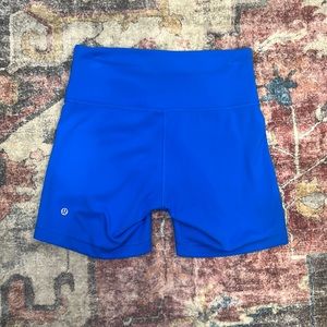 Lululemon Poolside Align 6” shorts